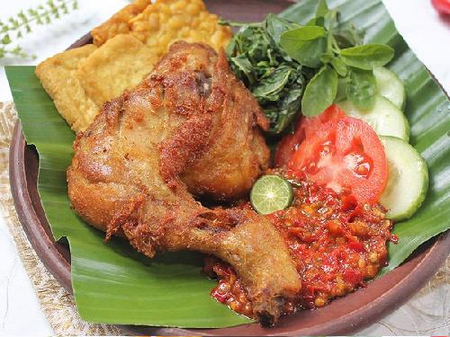 Ayam Penyet Dan Ikan Bakar Diba, Jl Kayu Tinggi
