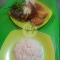 Nasi Biasa Lele Tahu Tempe