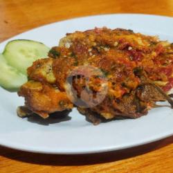 Ayam Penyet Sambel Kemangi