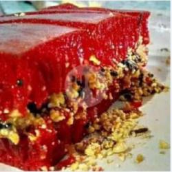 Terang Bulan Red Velvet Coklat Kacang
