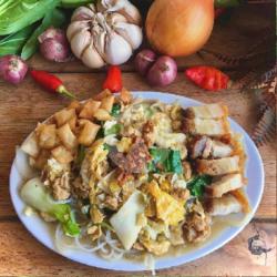 Pandemie Bihun Siram With Crispy Pork Belly