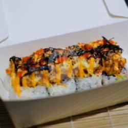 Salmon Mentai Roll