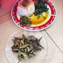 Nasi Ikan Nilem Kecil