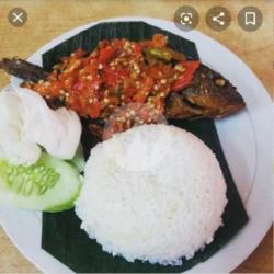 Ikan Mas Sambel Mercon   Nasi