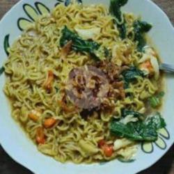 Mie Nyemek Bakso