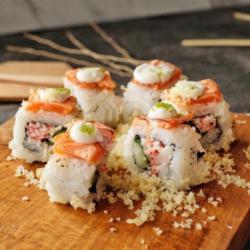 Salmon Crunchy Aburi Roll